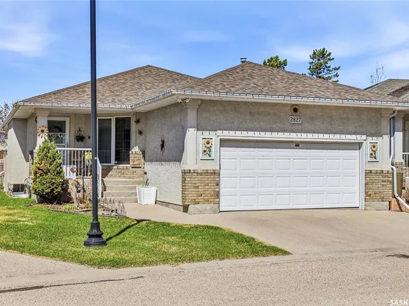 2827 Meadow Park CRESCENT E, Regina, SK S4V 1N7