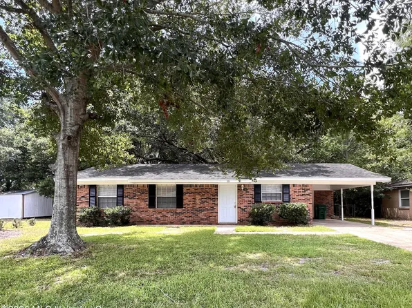 10 Pembrook Cir, Gulfport, MS 39503