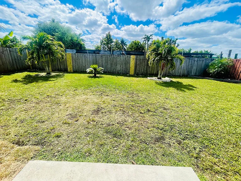 30354 SW 163rd Ct — Photo 15