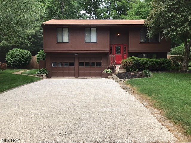 1st image of 132 Oakhurst Dr #Or