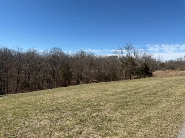 3 Landings Ct, Willisburg, KY 40078
