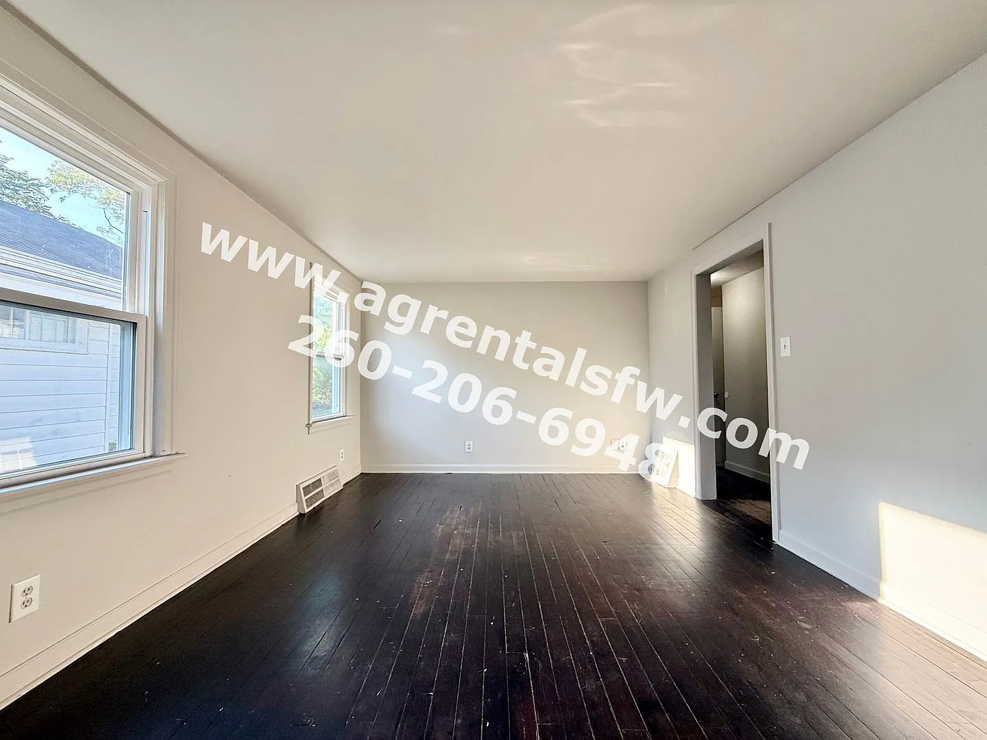 3 Bedroom House — Photo 2