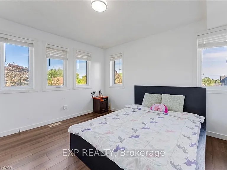487 East Ave #5 — Photo 26