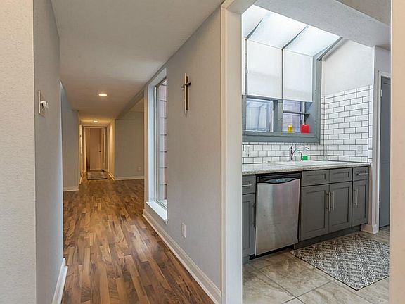 5th image of 5115 Spruce Forest Dr