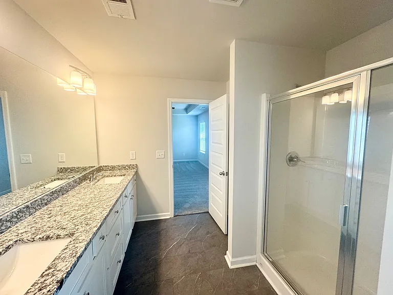 107 Denmon Ct — Photo 14