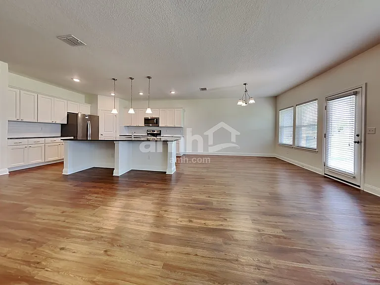 3312 Roundabout Dr — Photo 6