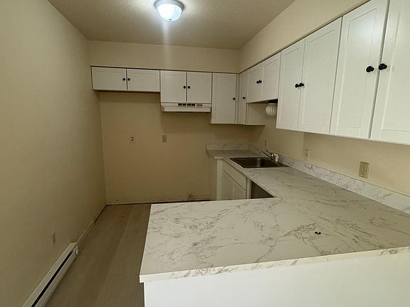 2nd image of 1315 E Broadway St #10