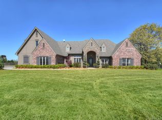 22042 S Candlestick Ln, Claremore, OK 74019