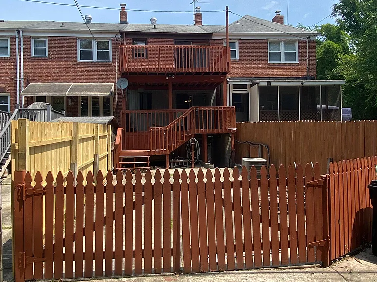 446 Grovethorn Rd — Photo 2