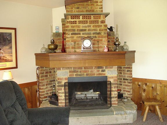 5th image of 38 Percy Ln