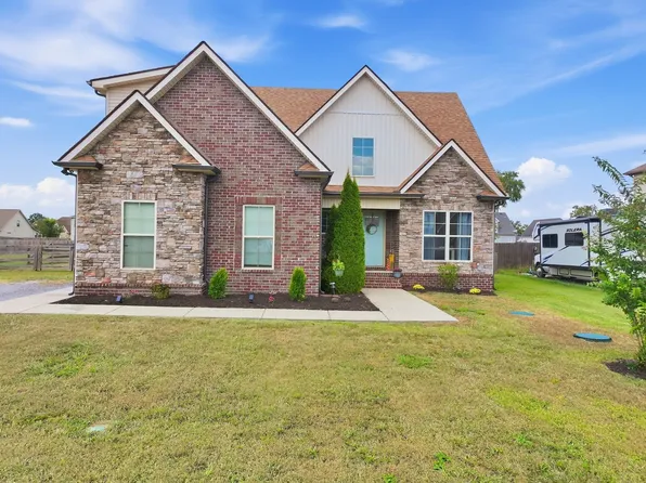 528 Long Creek Dr, Christiana, TN 37037