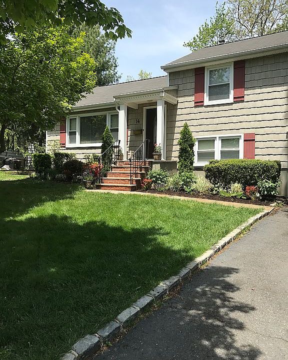 1st image of 14 Fairfax Dr