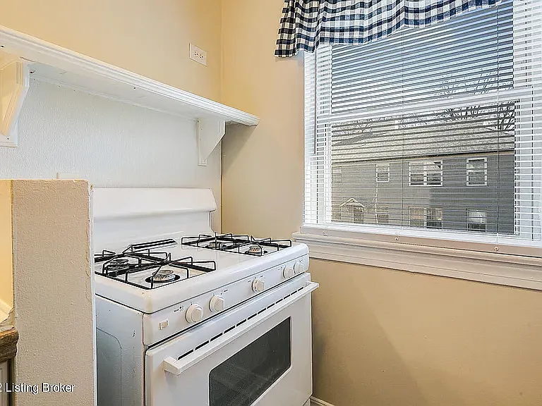 2314 Grinstead Dr — Photo 9