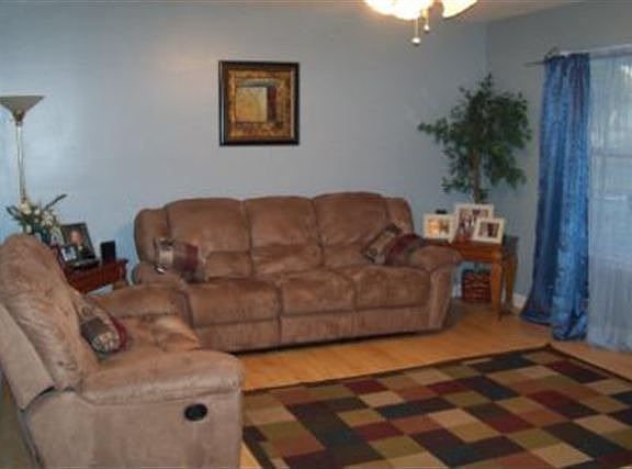 4th image of 626 Brooklawn Trl SE