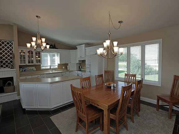 3rd image of 15824 Tradewind Dr