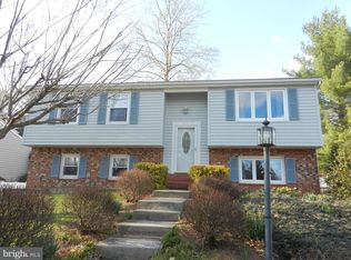 15316 Blueridge View Dr, Centreville, VA 20120
