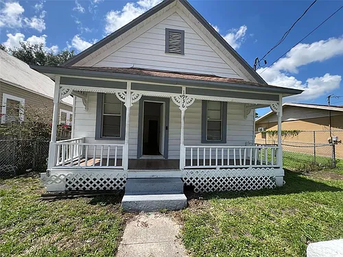 1936 W Cherry St Photo 1