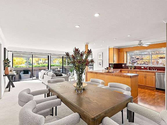 5th image of 409 Forbes Avenue