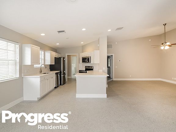 5th image of 5758 Tristino Ln