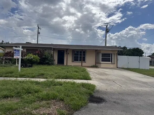 6920 SW 8th St, Pembroke Pines, FL 33023