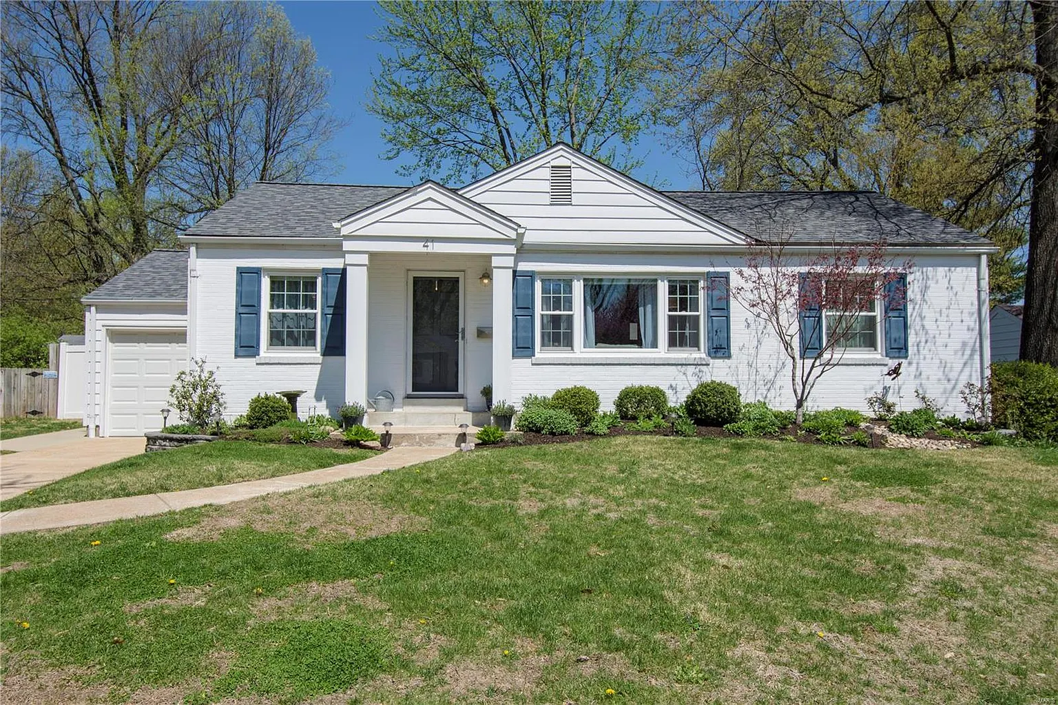41 W Drake Ave photo 1