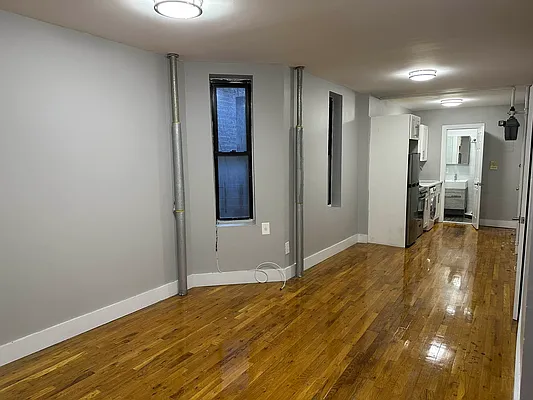 Rented by Premier One Realty LLC | media 6