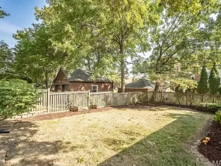 7812 Cornell Ave — Photo 14