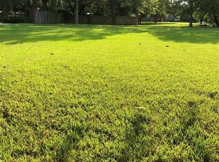 1311 Primrose Ln, Seabrook, TX 77586