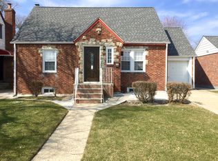 12015 218th St, Cambria Heights, NY 11411