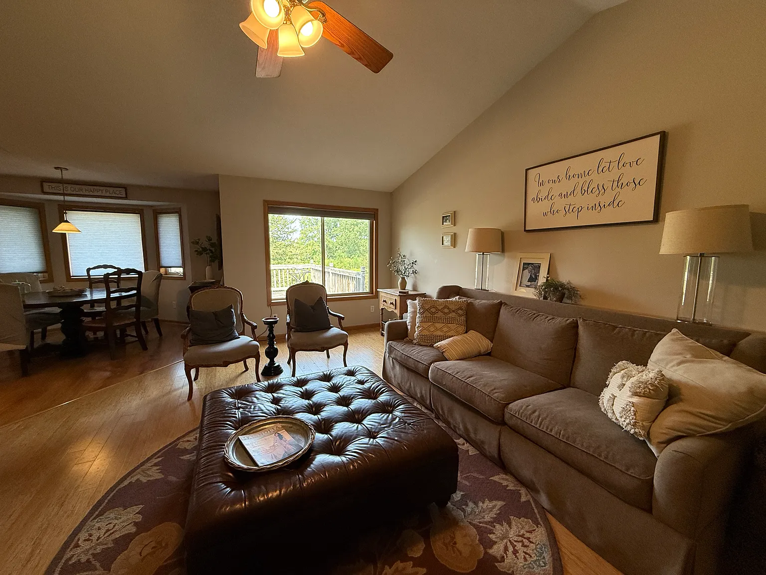675 Clarence Ave — Photo 2