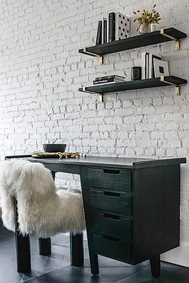 Rented by Compass | media 24