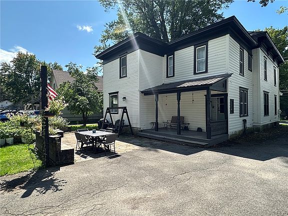 3rd image of 6 Church St