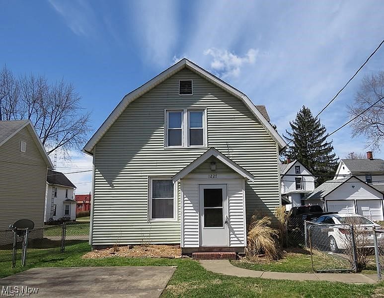 1st image of 1227 Worley Ave NW