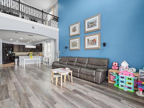 4th image of 115 BIG SPRING TERRACE