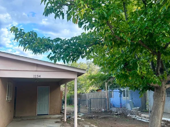 1134 Maple St, Bernalillo, NM 87004