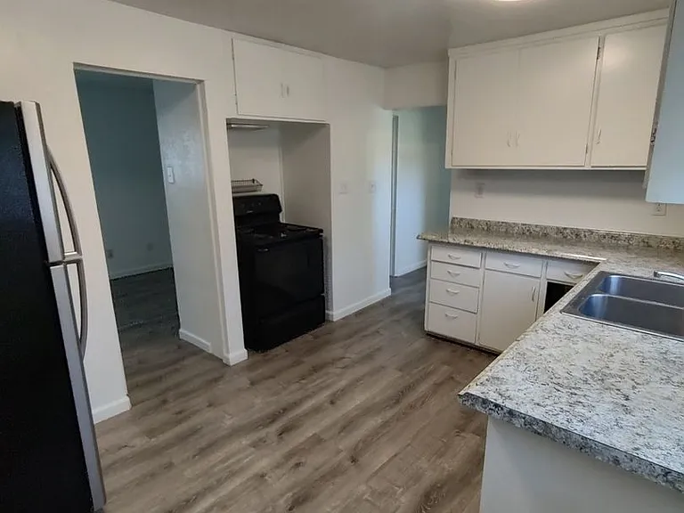 3619 Cannon Ave — Photo 7