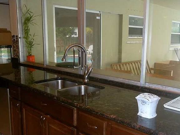 4th image of 6761 Royal Palm Blvd