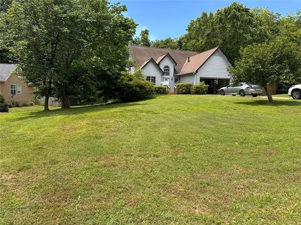 7710 Silversmith Dr, Cumming, GA 30028