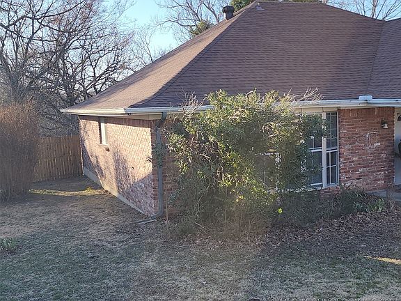 4th image of 1108 S Colleen Dr