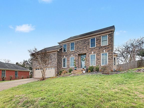 3rd image of 6417 Sugar Maple Ln