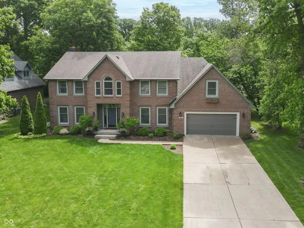 3805 S Village Dr, New Palestine, IN 46163