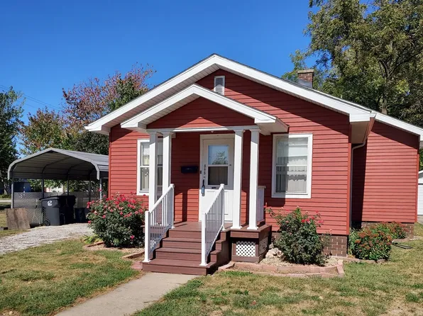 202 E Pembroke St, Tuscola, IL 61953