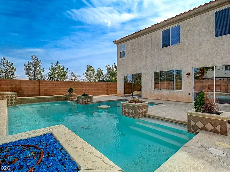 9462 Castillana Ct — Photo 63