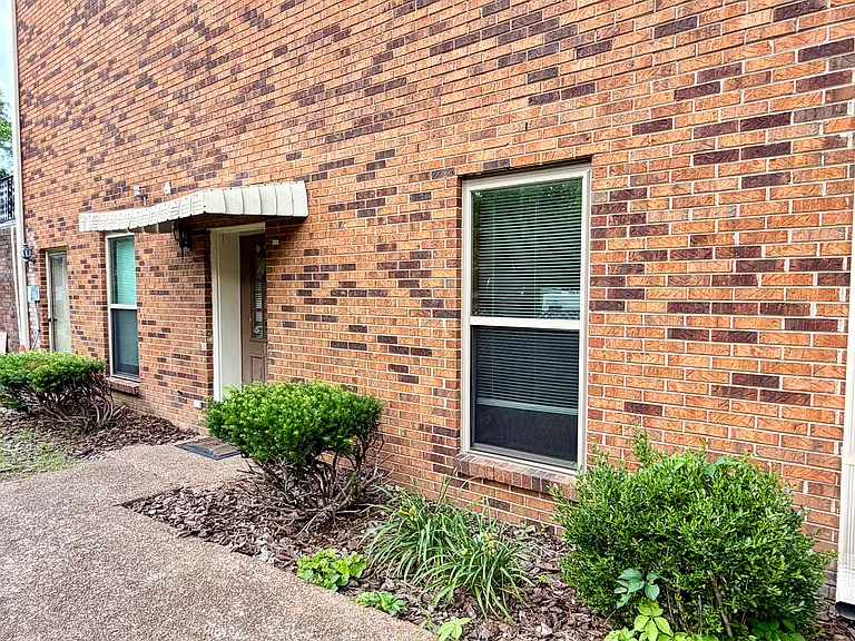 110 Elleta St #10 — Photo 1