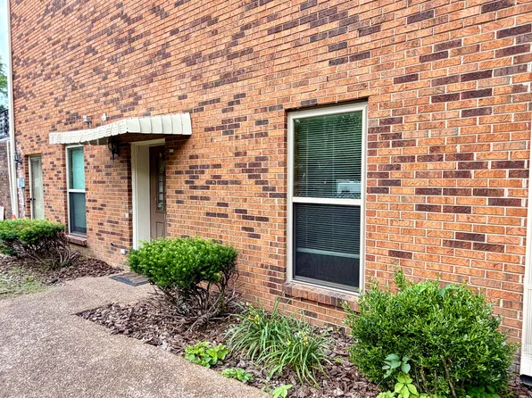 110 Elleta St #10, Gallatin, TN 37066