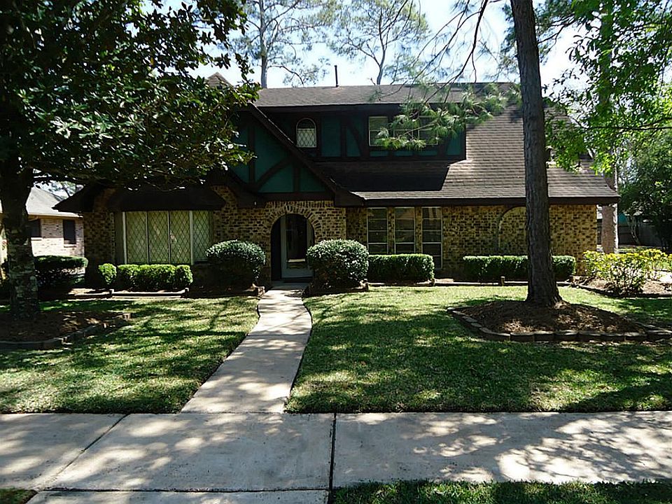 1st image of 2711 Pine Cone Ln
