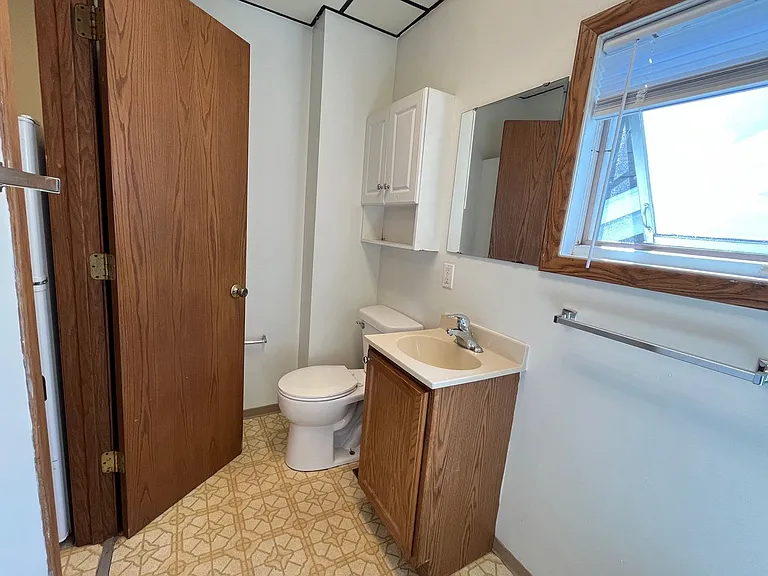 2866 Wicklow St — Photo 10