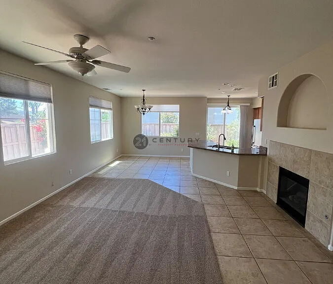 25265 Windy Cove St #3 — Photo 4