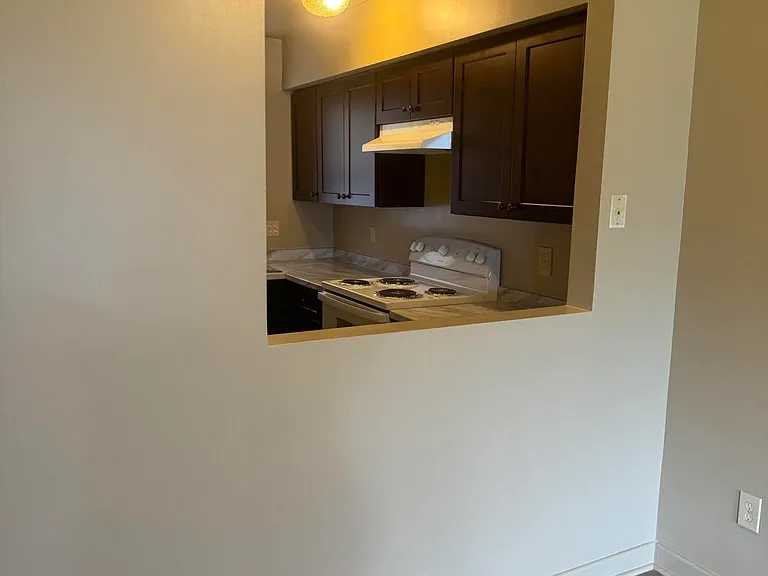 506 Grand Pre Blvd — Photo 5