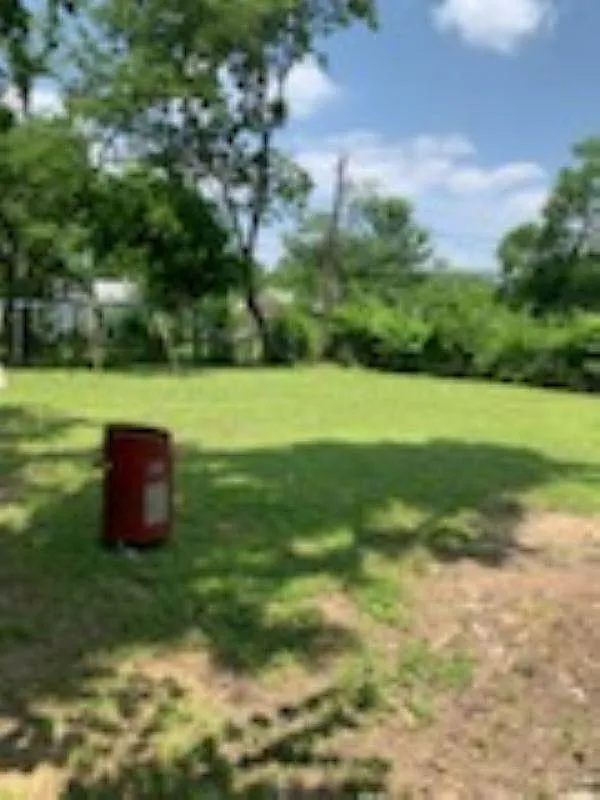 3 bed, 834 sqft, $1,650 — Photo 3
